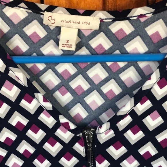 Geometric pattern top - Picture 2 of 4